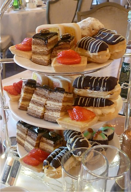 A tower of cakes!